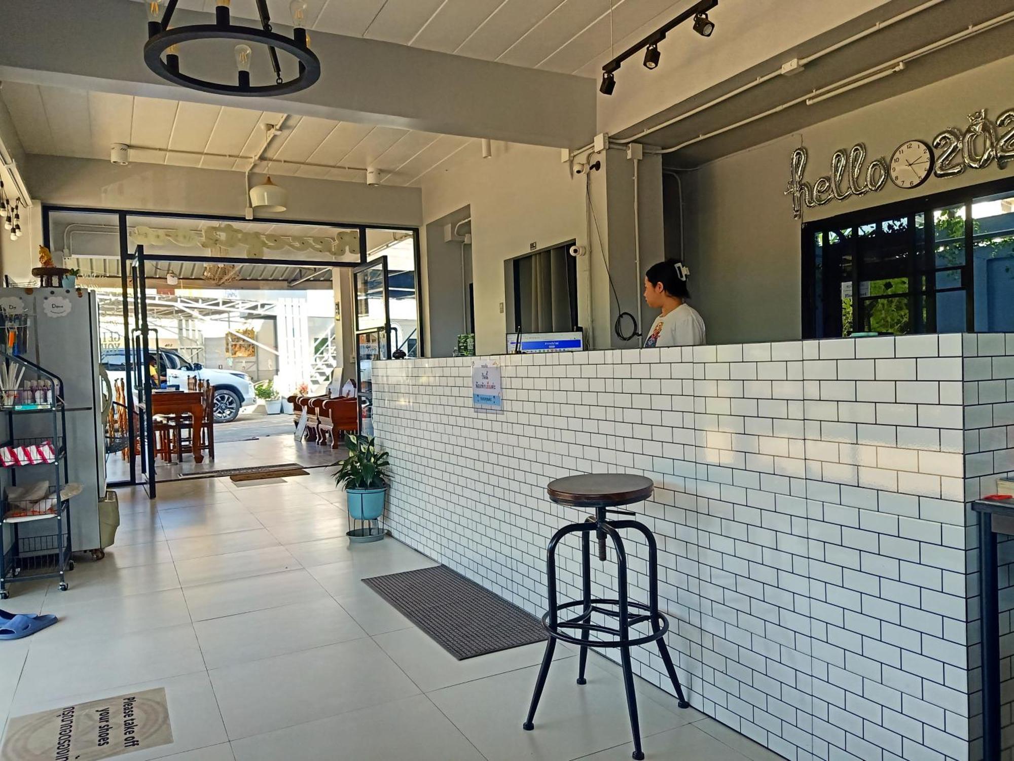 Baan Nukanong Pensión Chiang Rai Exterior foto